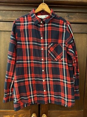 Old navy • The Classic Shirt • women’s button down shirt